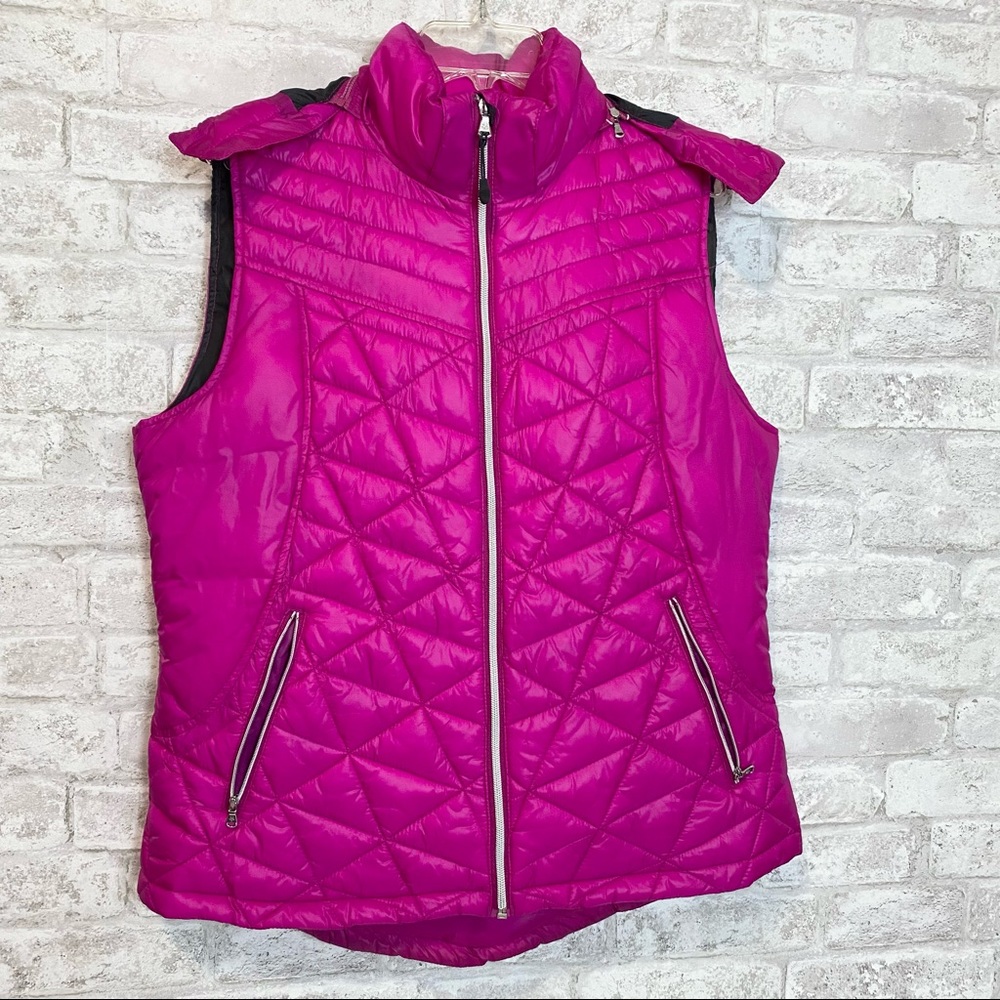 TEK GEAR QUILTED VEST with Zip On Hood  Fuchsia  size Large